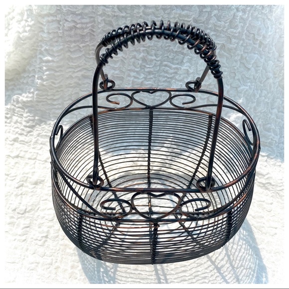 VTG Shabby Chic Farmhouse Egg Metal Oval ❤️ Detail Decorative Basket - Picture 12 of 12